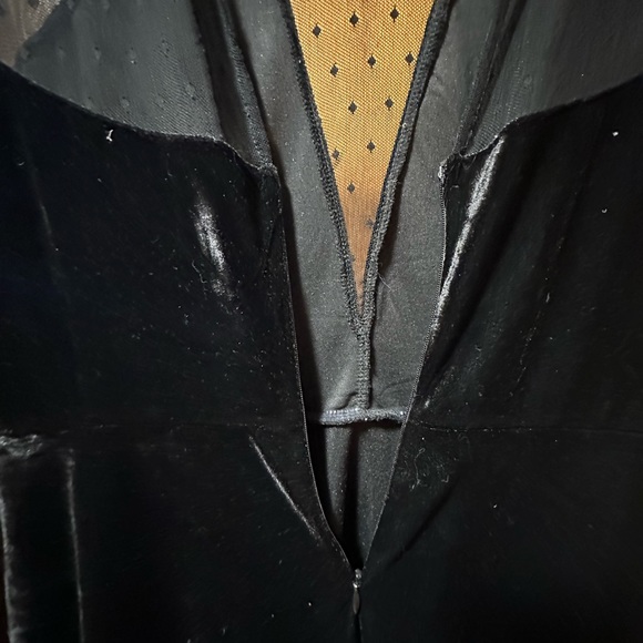 Formal velour dress - Picture 5 of 9